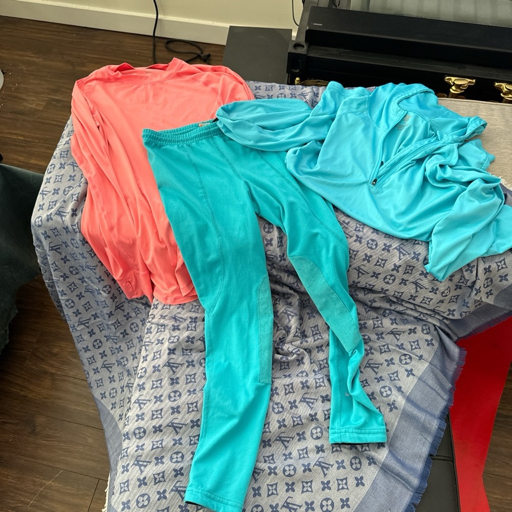 Set including two shirts and jerseys riding pants